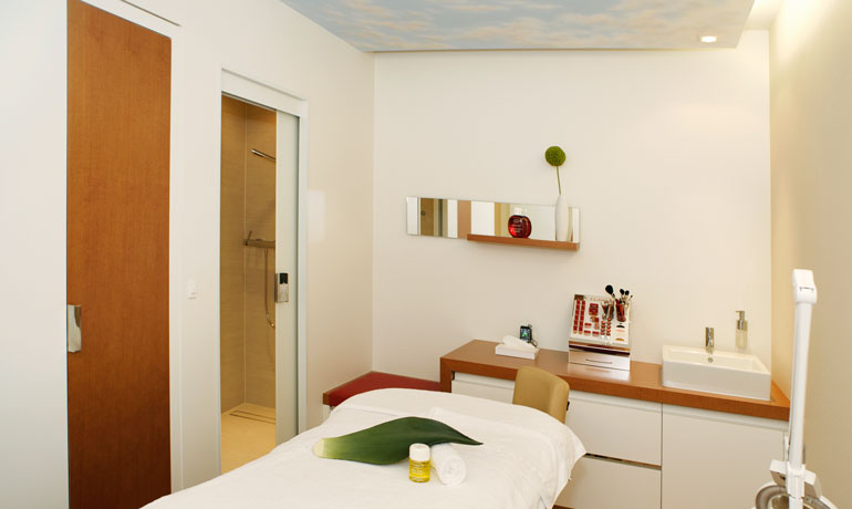 RealRealArchInt_ICM09